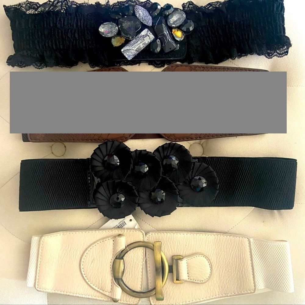 3 Vintage Belts Stretch Faux Leather